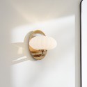 Lampada applique da parete moderna metallo paralume vetro bianco Pim Catalogo