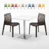 Tavolino Quadrato Bianco 70x70 cm con Base in Acciaio e 2 Sedie Colorate Gruvyer Strawberry Caratteristiche