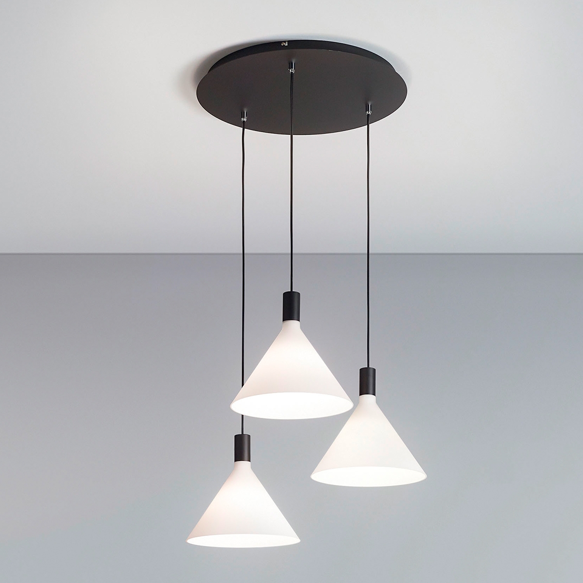 Lampada sospesa per soggiorno con 3 luci in stile classico Vincent-CS Promozione
