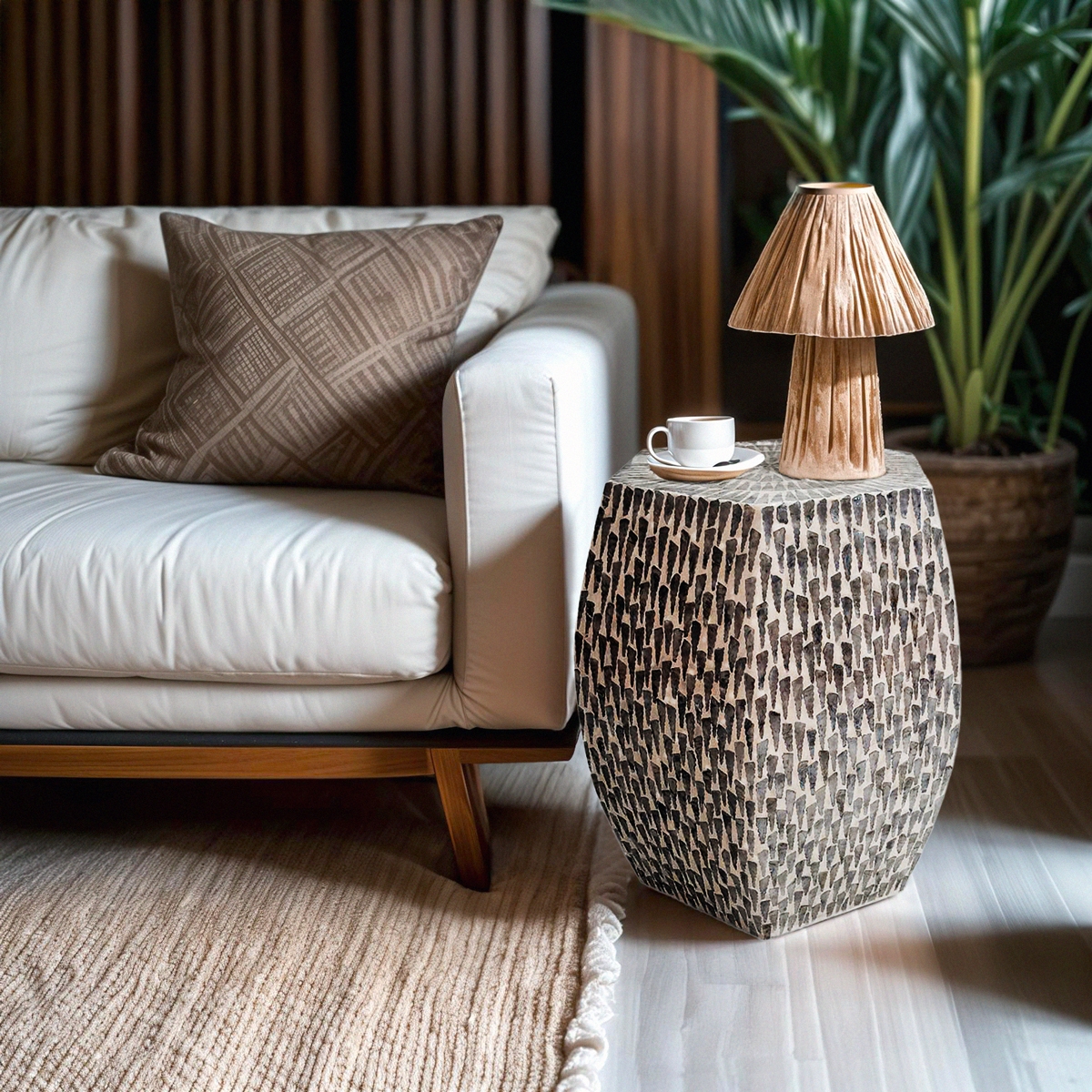 Tavolo esagonale moderno di design con intarsi in madreperla Tari Promozione