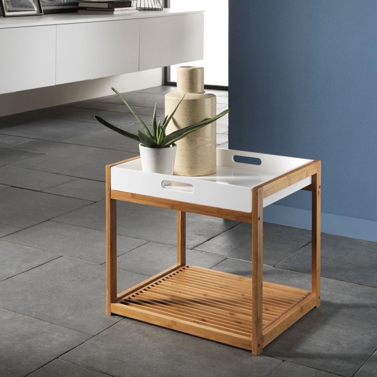 Tavolino in legno di bambù con vassoio estraibile George Promozione Tavolino in legno di bambù con vassoio estraibile George Promozione