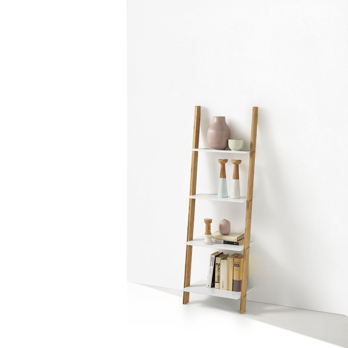 Libreria a scala in legno di bambù con 4 ripiani scaffali Memphis