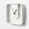 Orologio da parete e da tavolo in metallo 20x20cm design moderno Nova Sconti