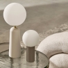 Lampada da tavolo stile minimale Ø15x30cm paralume tondo vetro Delphine Misure