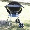 Barbecue a carbonella BBQ rotondo in acciaio con coperchio e ruote Torka Saldi