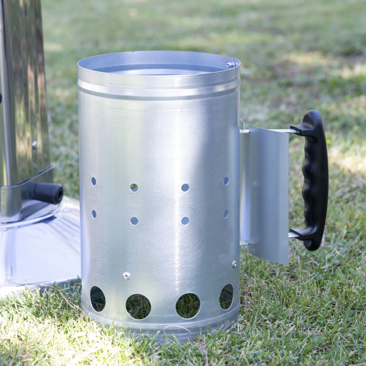 Accendi carbonella ciminiera per barbecue BBQ con manico Gruno Promozione Accendi carbonella ciminiera per barbecue BBQ con manico Gruno Promozione