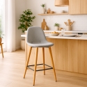 Sgabello alto da bar cucina stile nordico in tessuto con schienale Shona Sconti