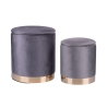 Set 2 pouf poggiapiedi in tessuto effetto velluto base dorata Ilduma 