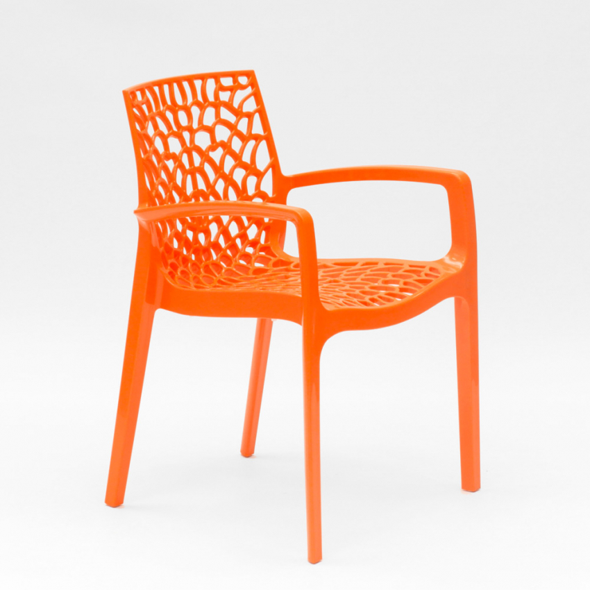 sedia in plastica da giardino arancione