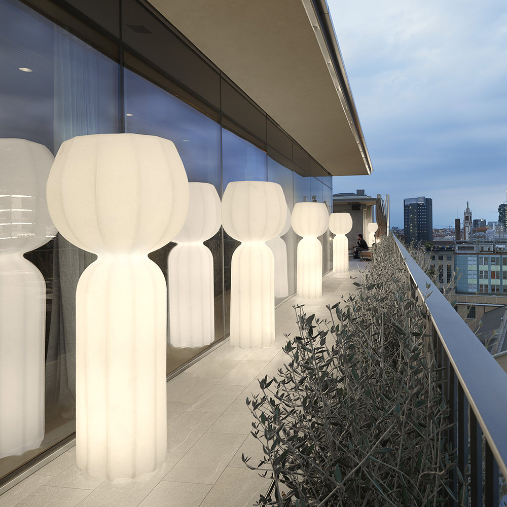 Lampada da terra colonna LED design moderno Slide Cucun