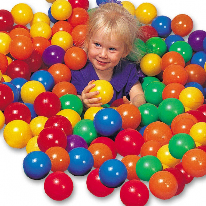Sfondo Di Molte Palline Colorate in Plastica in Una Sala Giochi Per Bambini  Fotografia Stock - Immagine di cerchio, oggetto: 238360760
